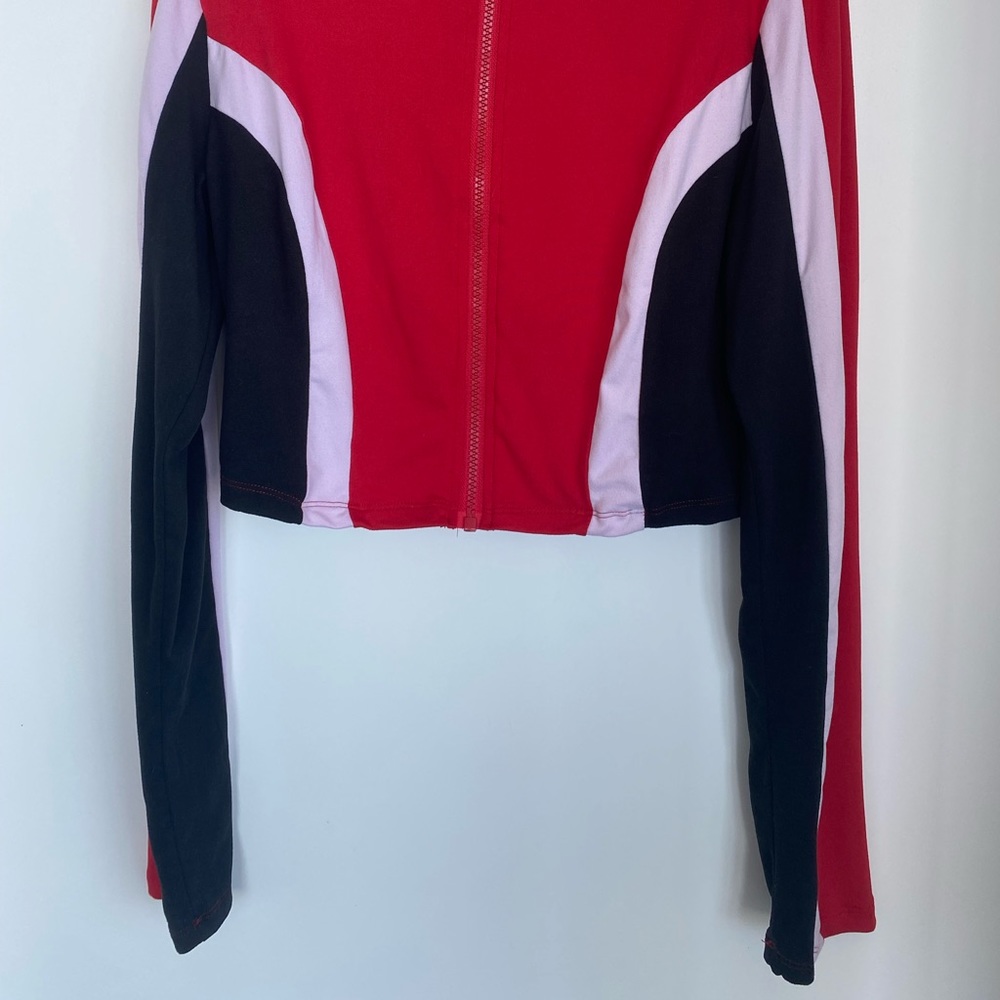 Color Block Long Sleeve - Picture 2 of 4